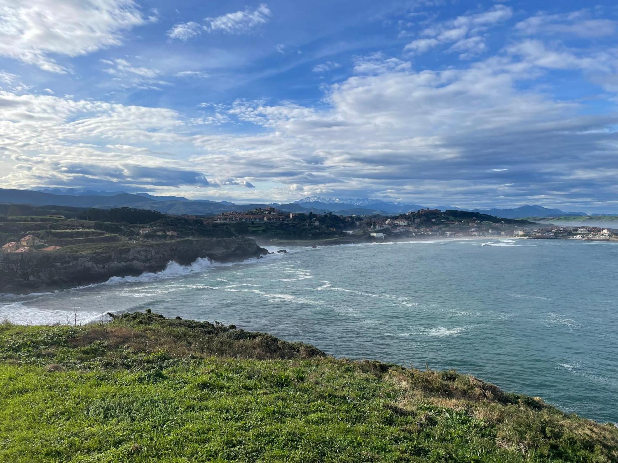 Bonito Duplex Con Vistas Al Mar Apartment Комилас Екстериор снимка